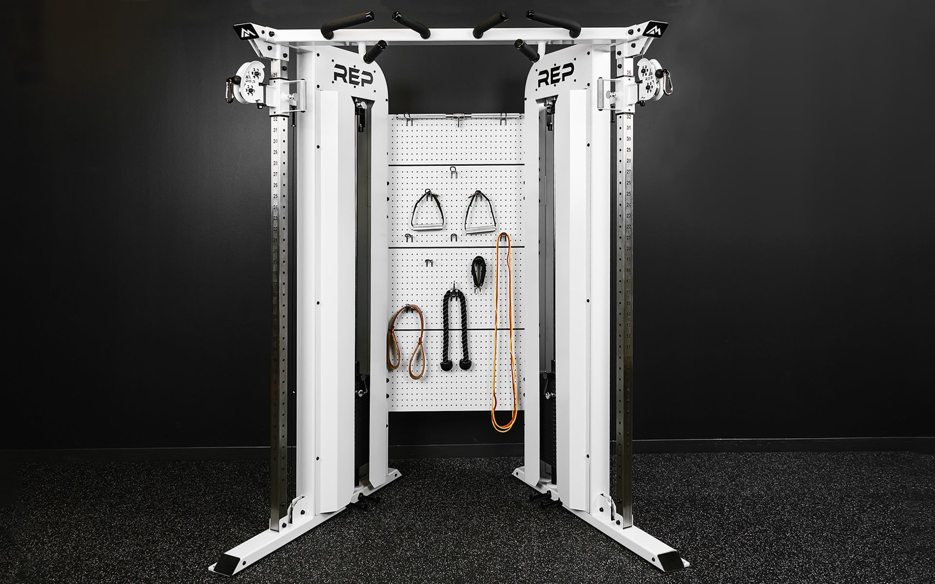 Straight on shot of white version of Arcadia™ max with attachments on the pegboards
