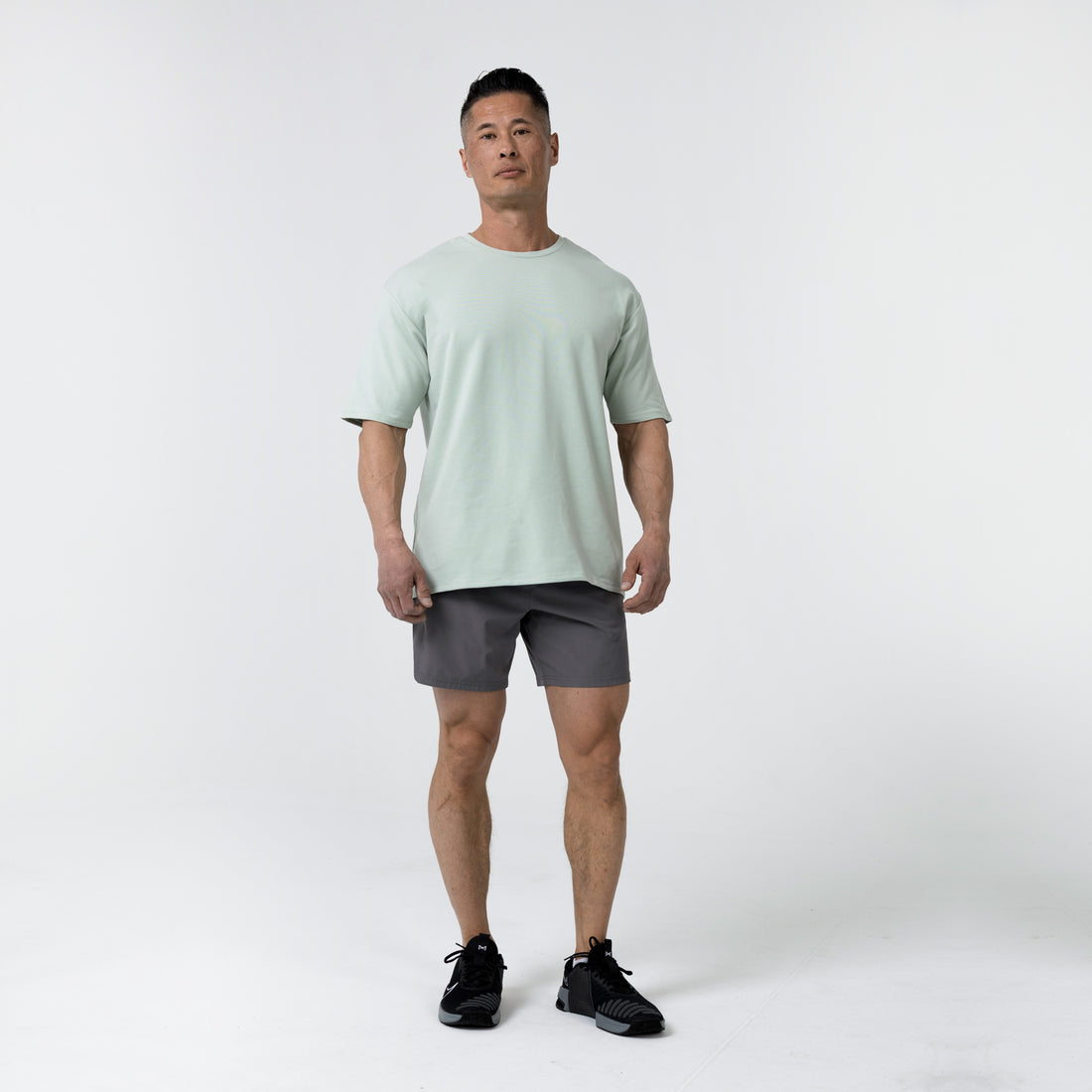 The REP Fitness Men's Magnis Heavyweight T-Shirt in Aqua Gray front on body