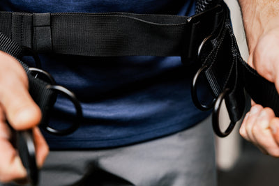 Close up of the belt squat belt and o-rings for length options 