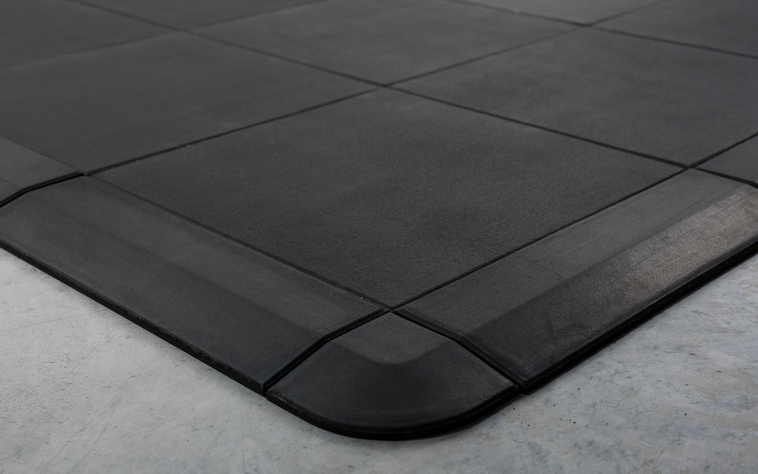 Close-up of the smooth transition that the corner and border pieces provide for the Interlocking Floor Tiles