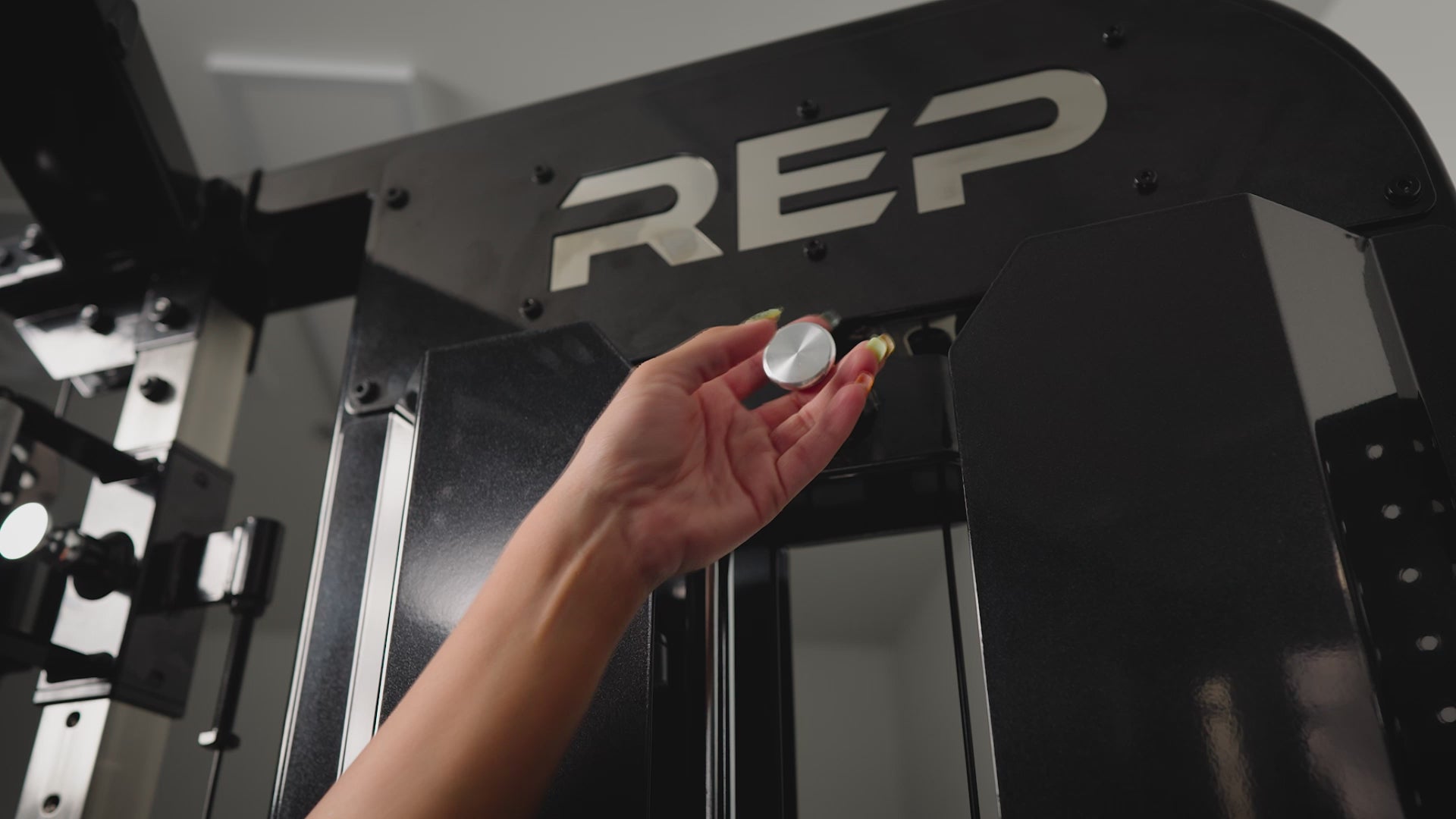Video of someone sliding down the integrated add-on weight for the Arcadia™ max